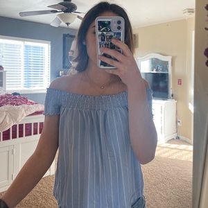 American Eagle Off the Shoulder Shirt